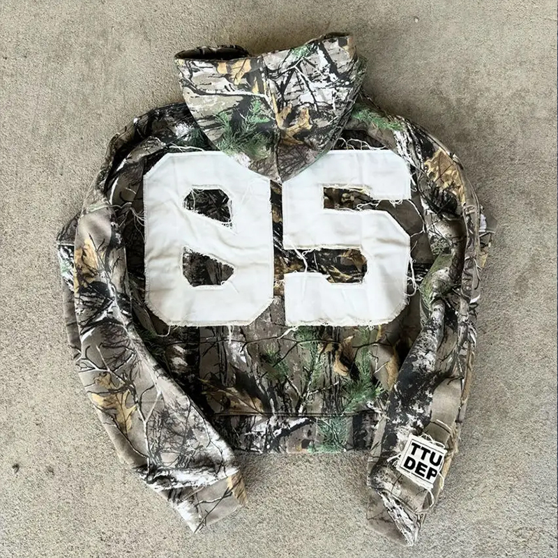 our hongfeng factory crafts hip-hop street custom camouflage hoodies.